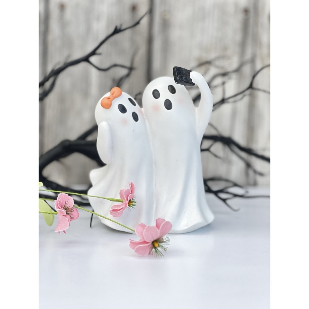 Cute Selfie Ghost Resin Halloween Ornament 7 in New